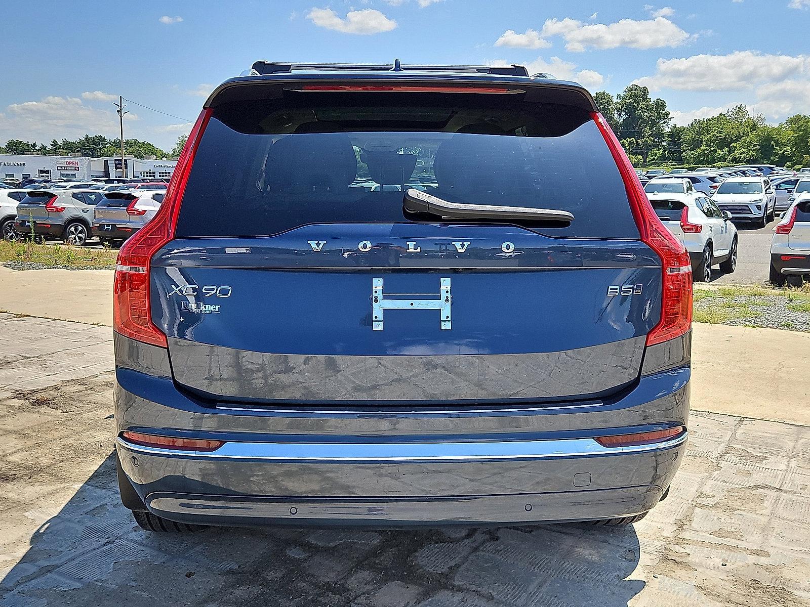 2024 Volvo XC90 Vehicle Photo in Trevose, PA 19053