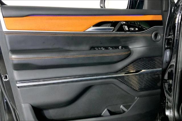2022 Jeep Grand Wagoneer Vehicle Photo in Kansas City, MO 64114