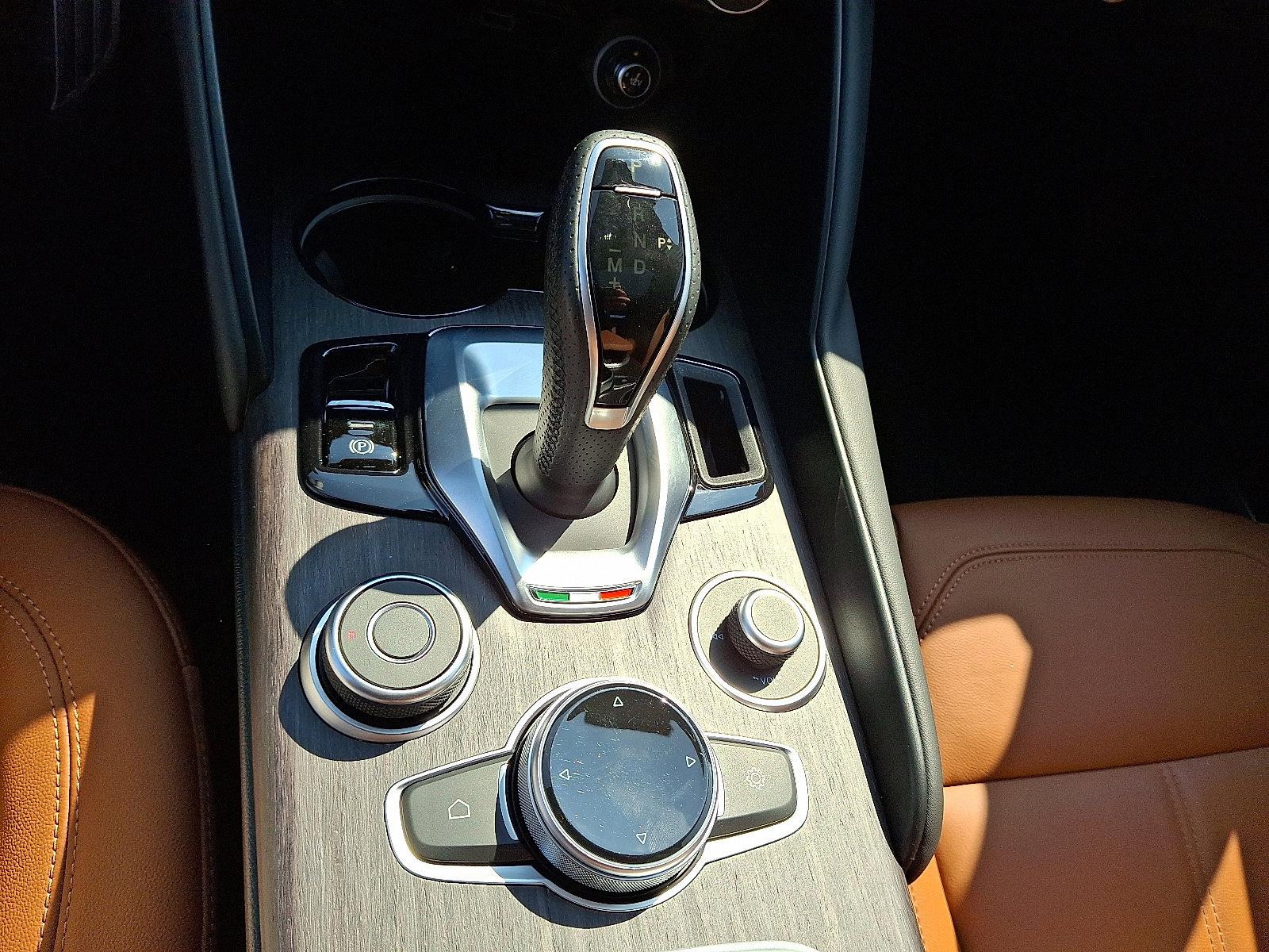 2022 Alfa Romeo Giulia Vehicle Photo in Willow Grove, PA 19090
