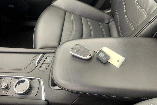 2024 Cadillac XT6 Vehicle Photo in TOPEKA, KS 66609-0000