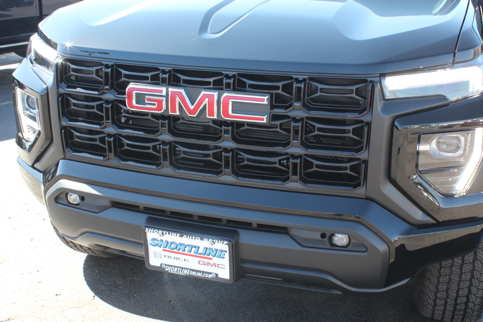 2024 GMC Canyon Vehicle Photo in AURORA, CO 80012-4011