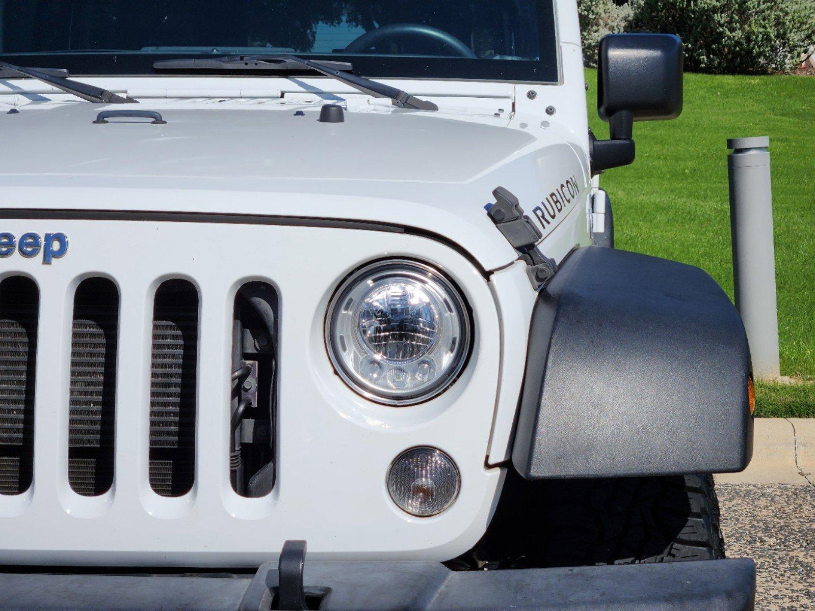 2018 Jeep Wrangler JK Unlimited Vehicle Photo in FORT WORTH, TX 76132