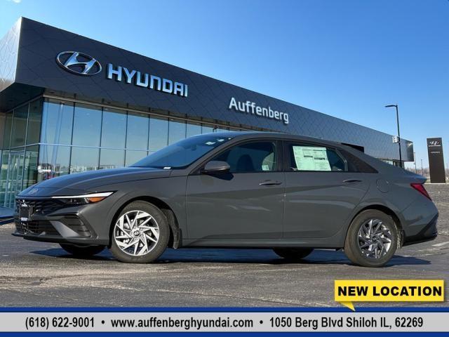 2024 Hyundai ELANTRA Vehicle Photo in Shiloh, IL 62269