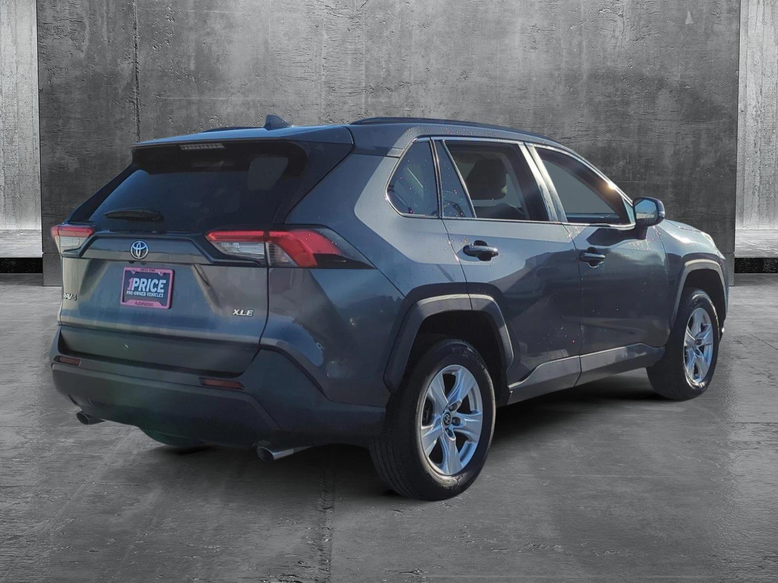 2021 Toyota RAV4 Vehicle Photo in Ft. Myers, FL 33907