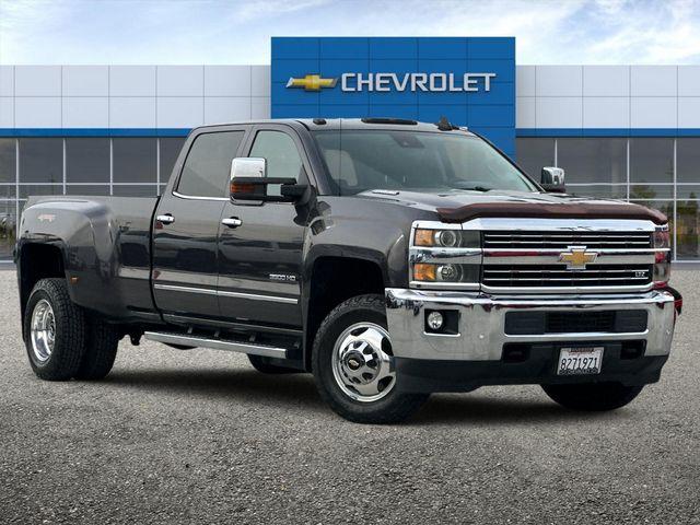 2016 Chevrolet Silverado 3500HD Vehicle Photo in RIVERSIDE, CA 92504-4106