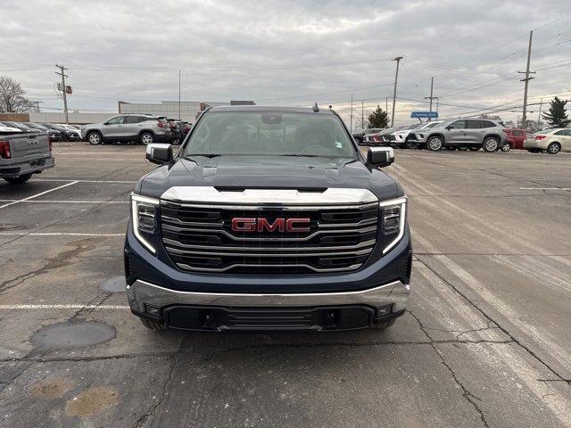 Certified 2022 GMC Sierra 1500 SLT with VIN 1GTUUDED3NZ622734 for sale in Rochester, MI