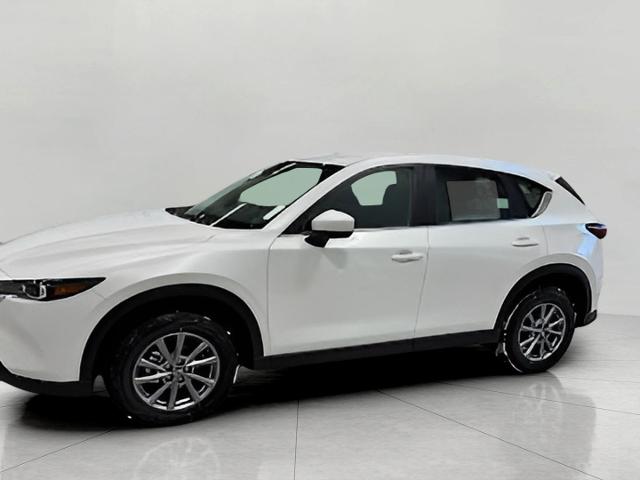 2025 Mazda CX-5 Vehicle Photo in Green Bay, WI 54304