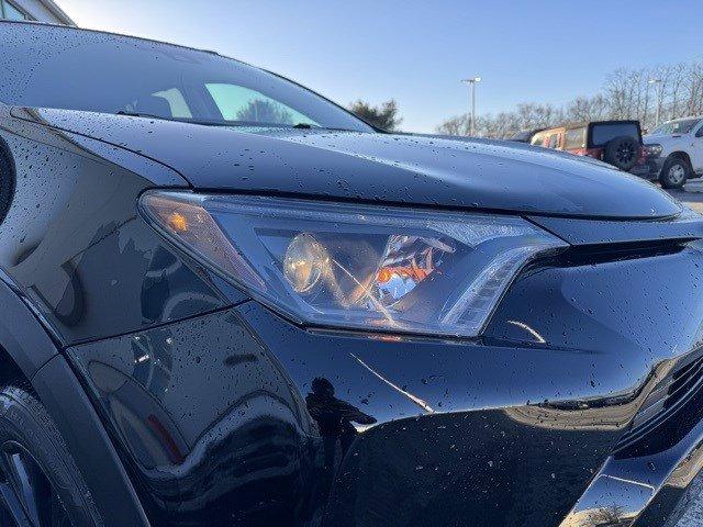 2018 Toyota RAV4 Vehicle Photo in Mechanicsburg, PA 17050-1707