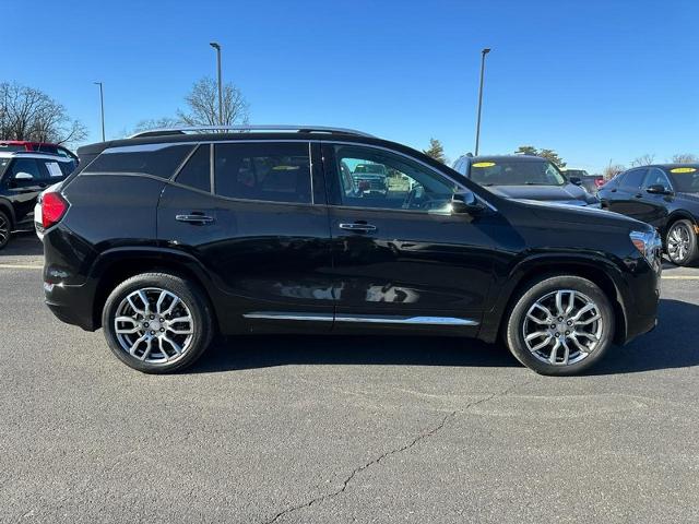 2022 GMC Terrain Vehicle Photo in COLUMBIA, MO 65203-3903