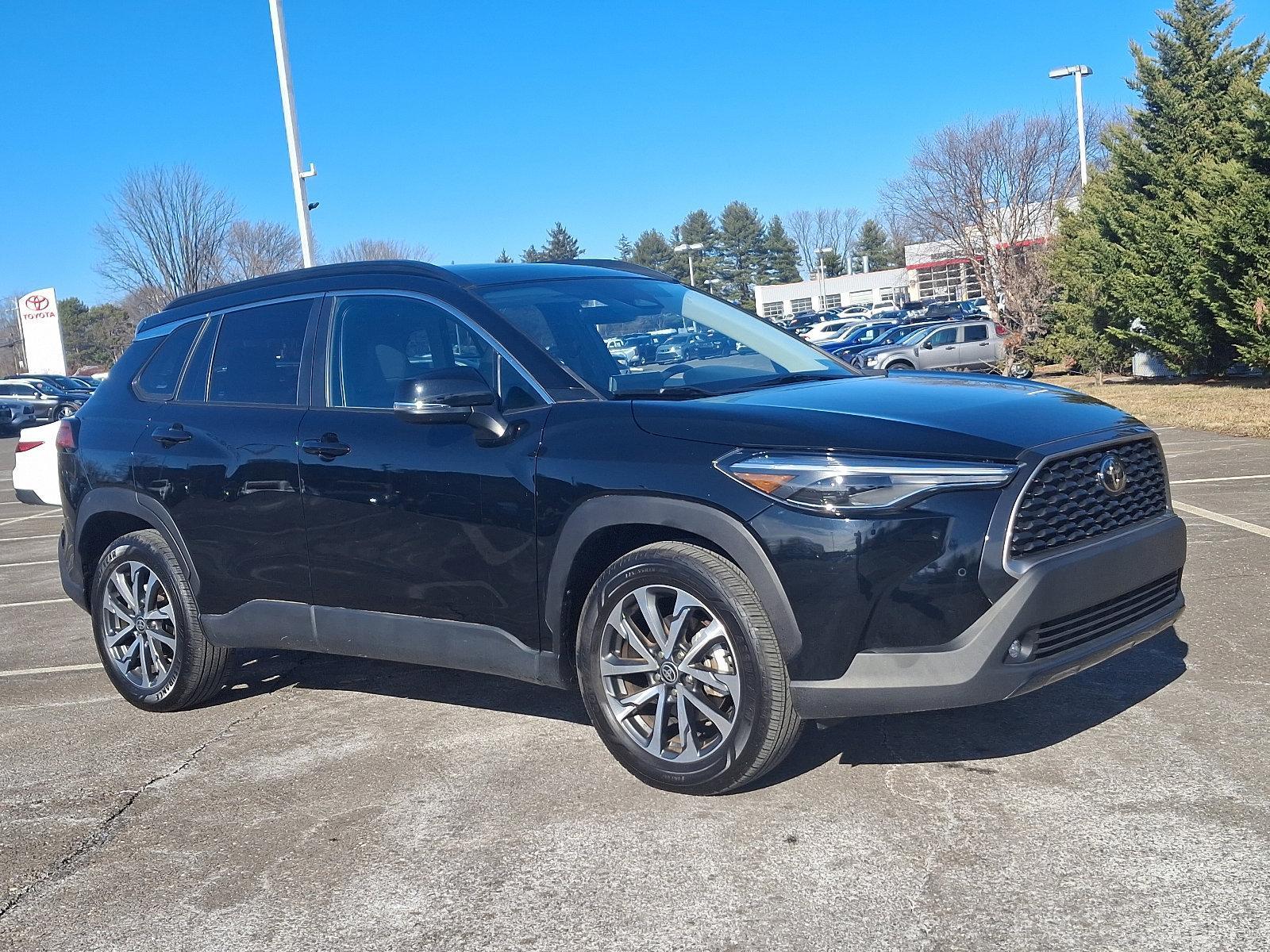 2023 Toyota Corolla Cross Vehicle Photo in Trevose, PA 19053