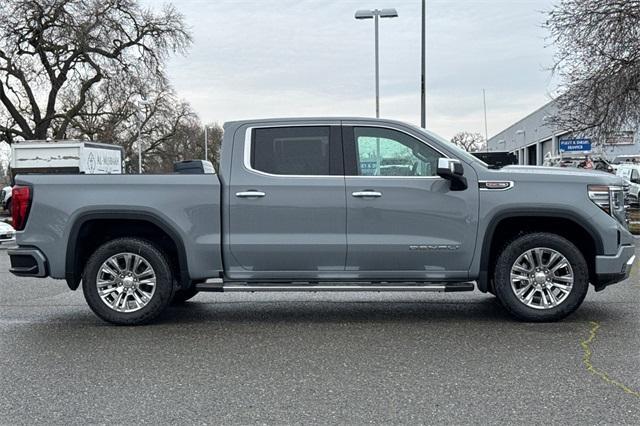 2025 GMC Sierra 1500 Vehicle Photo in ELK GROVE, CA 95757-8703