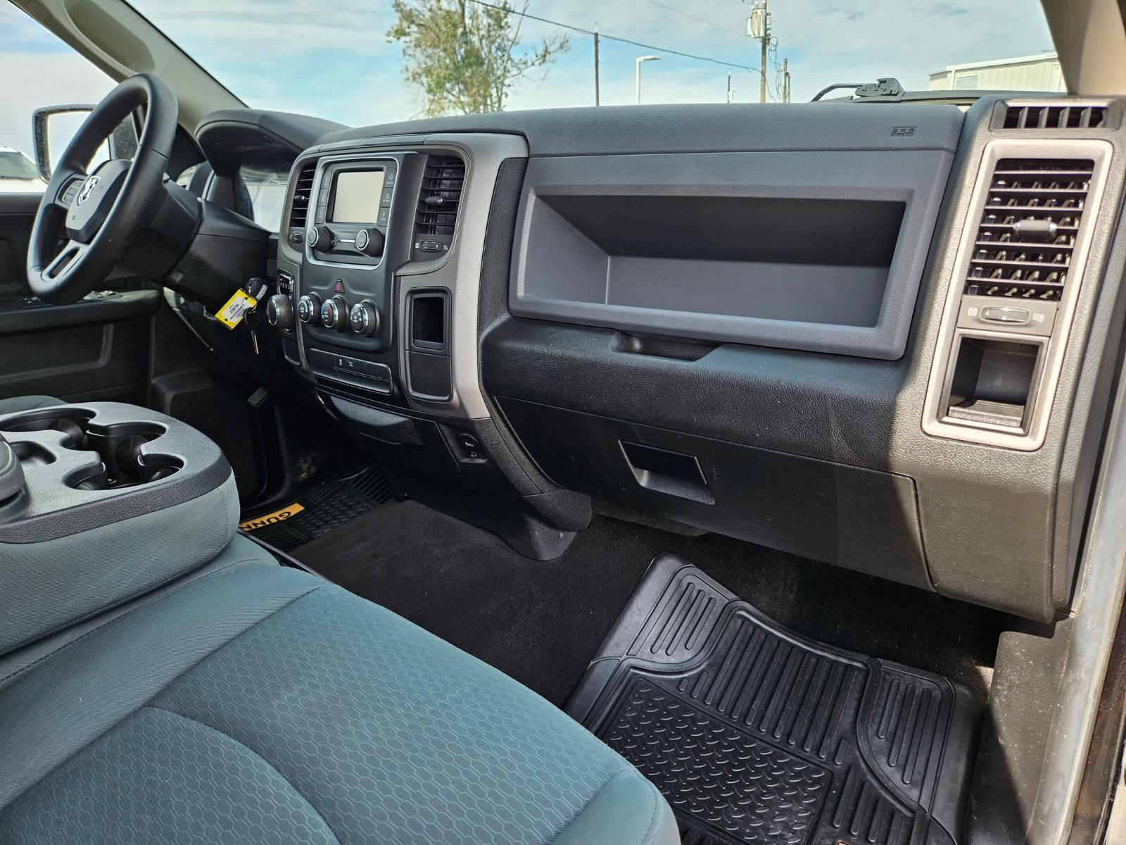 2014 Ram 1500 Vehicle Photo in Seguin, TX 78155