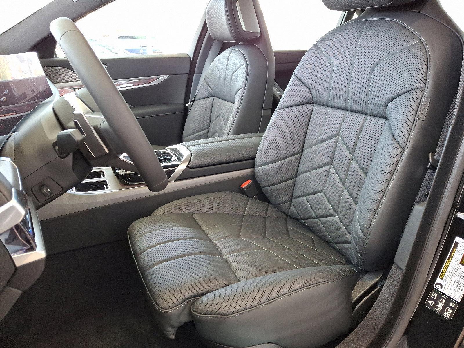 2025 BMW 760i xDrive Vehicle Photo in Lancaster, PA 17601