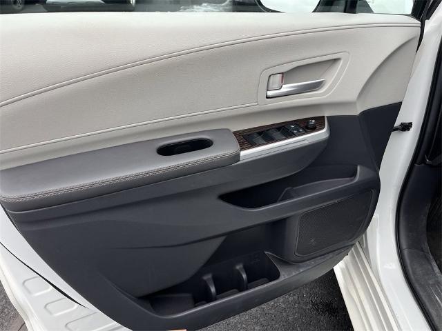2021 Toyota Sienna Vehicle Photo in TULLY, NY 13159-3159