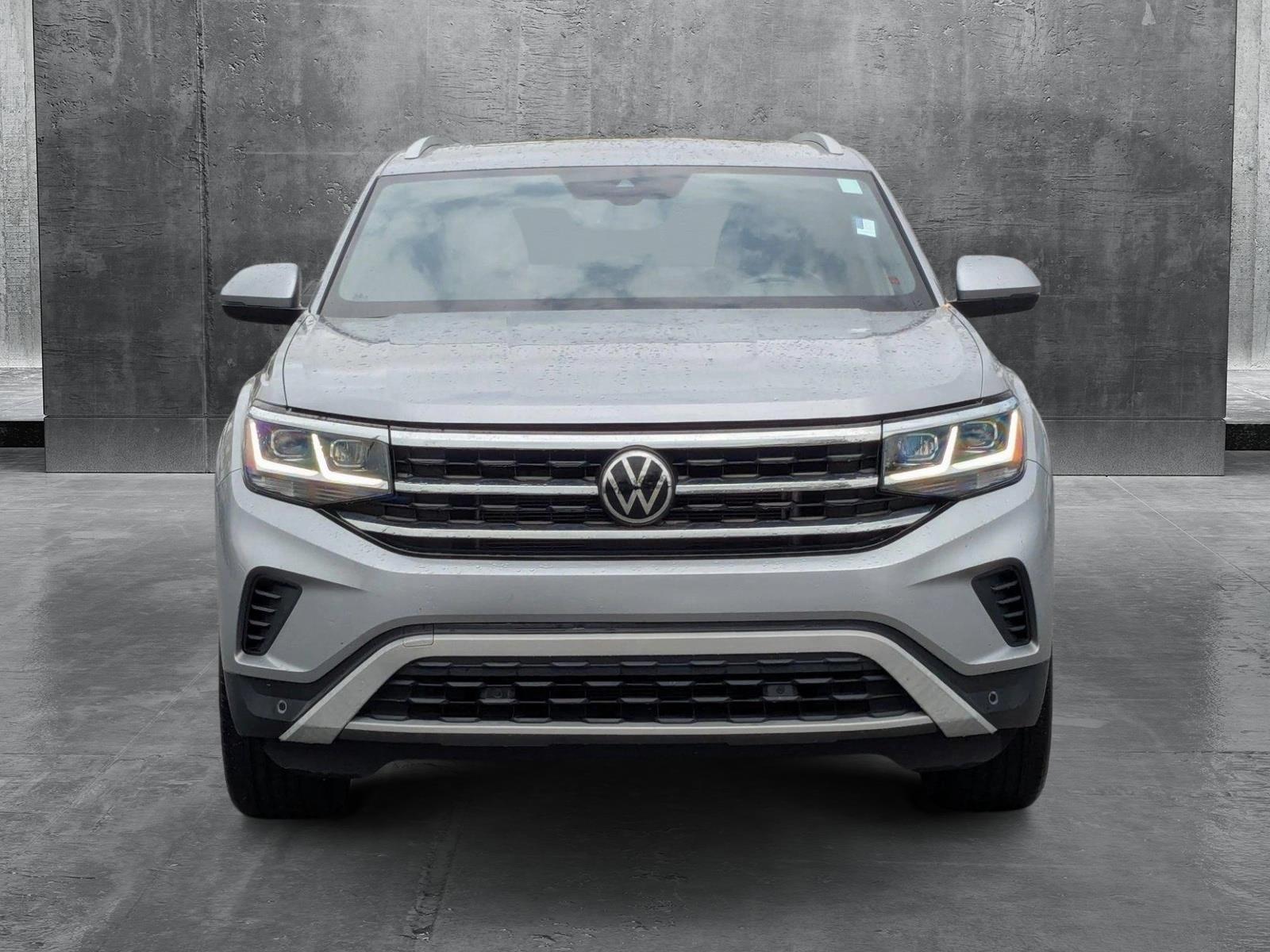 2022 Volkswagen Atlas Cross Sport Vehicle Photo in St. Petersburg, FL 33713