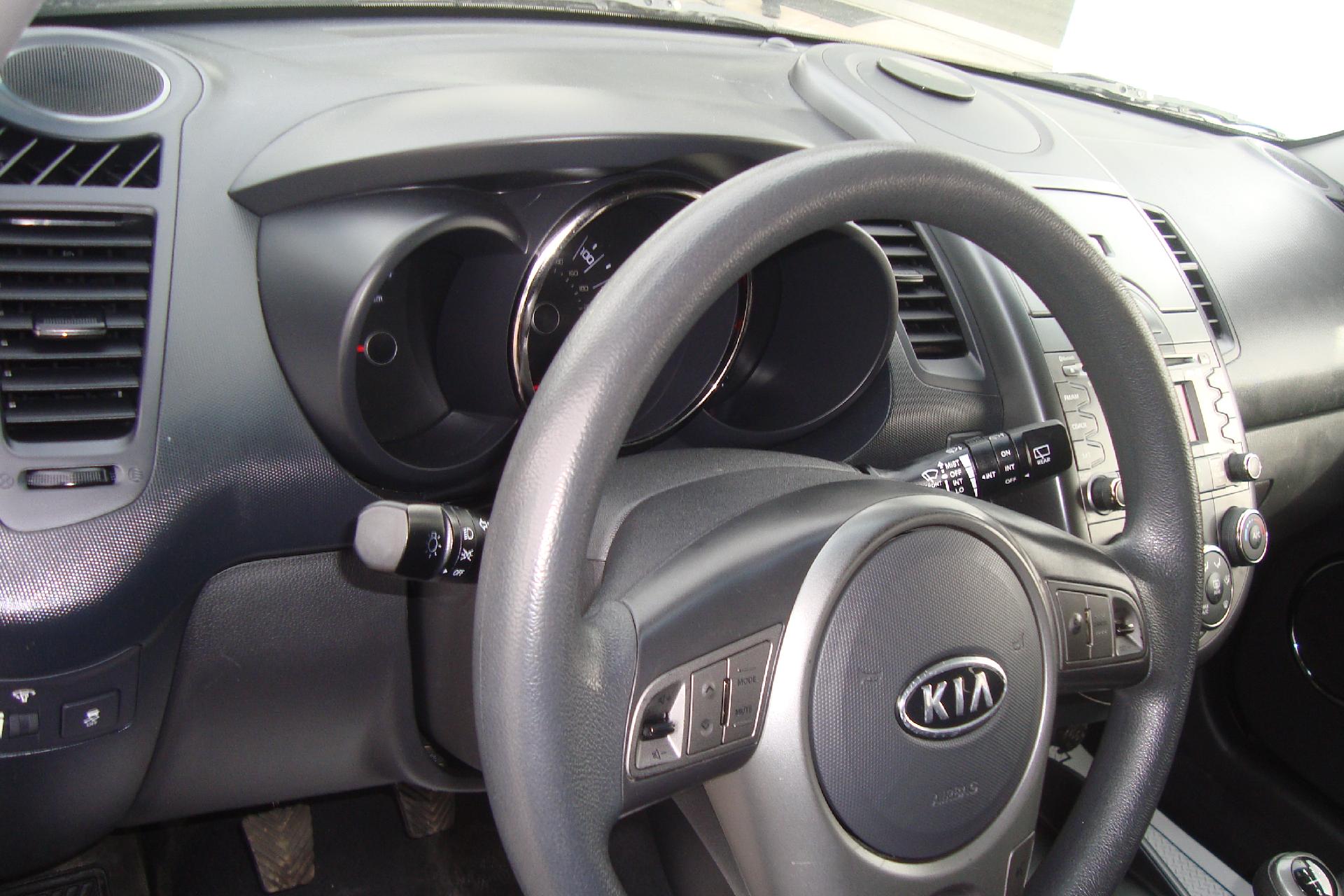 2011 Kia Soul Vehicle Photo in PORTSMOUTH, NH 03801-4196