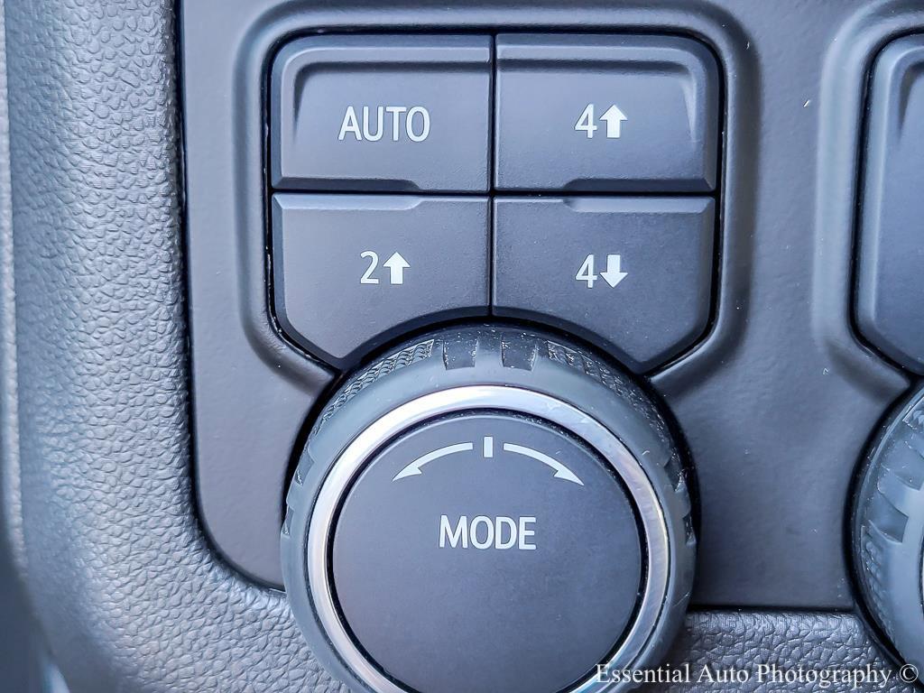 2023 Chevrolet Suburban Vehicle Photo in AURORA, IL 60503-9326