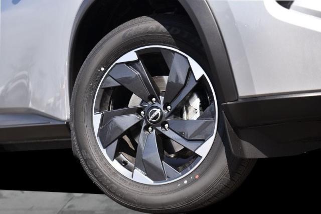 2025 Nissan Rogue Vehicle Photo in Ballwin, MO 63011