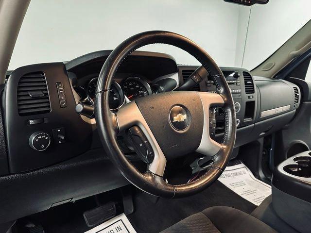 2008 Chevrolet Silverado 2500 HD Vehicle Photo in MEDINA, OH 44256-9631