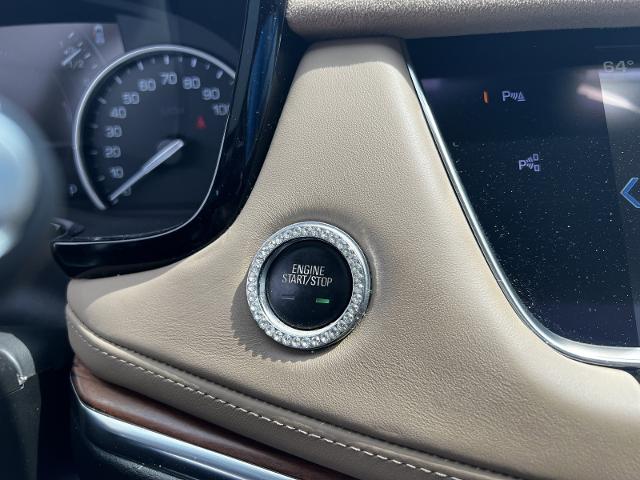 2019 Cadillac XT5 Vehicle Photo in MASSENA, NY 13662-2255
