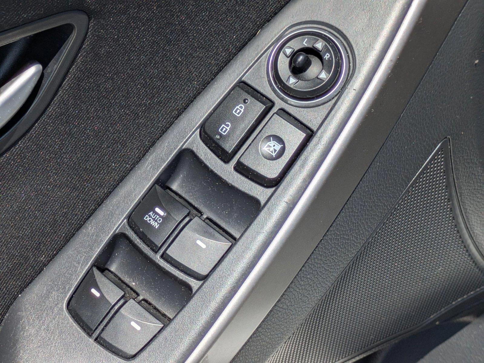2013 Hyundai ELANTRA GT Vehicle Photo in Clearwater, FL 33765