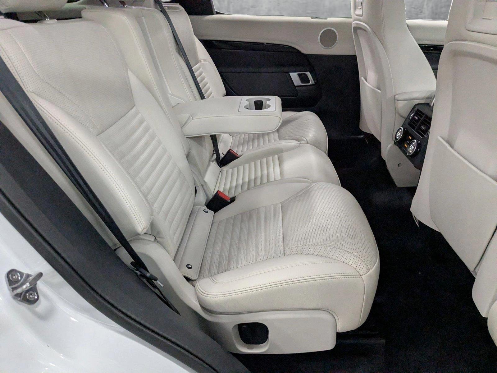 2023 Land Rover Discovery Vehicle Photo in Pompano Beach, FL 33064