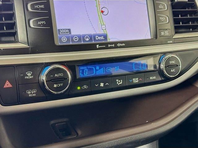 2019 Toyota Highlander Vehicle Photo in Flemington, NJ 08822