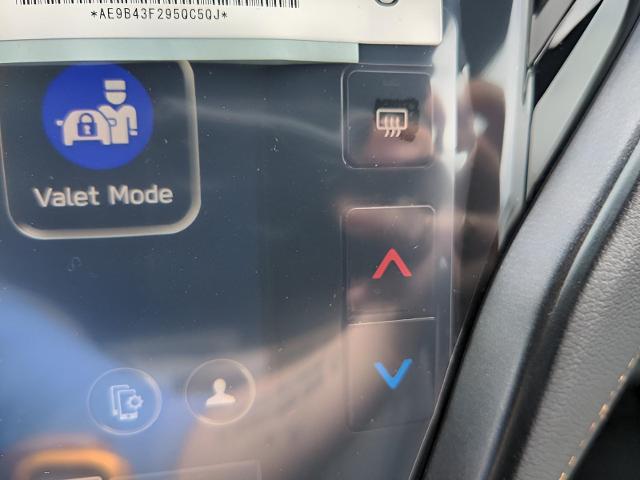 2025 Subaru Outback Vehicle Photo in Green Bay, WI 54304