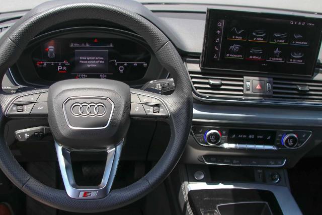 2024 Audi Q5 Vehicle Photo in SUGAR LAND, TX 77478
