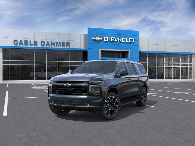 2025 Chevrolet Suburban Vehicle Photo in TOPEKA, KS 66609-0000