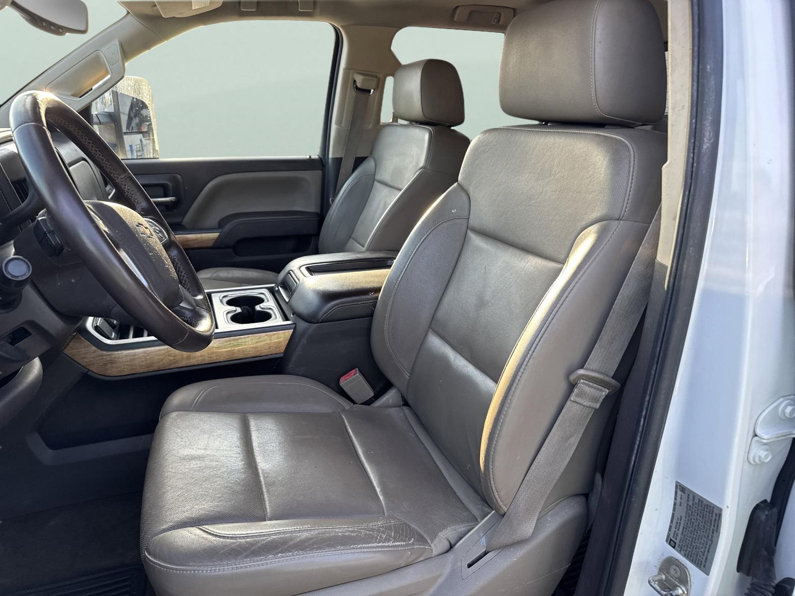 2015 Chevrolet Silverado 3500 HD Vehicle Photo in GEORGETOWN, TX 78626-7508