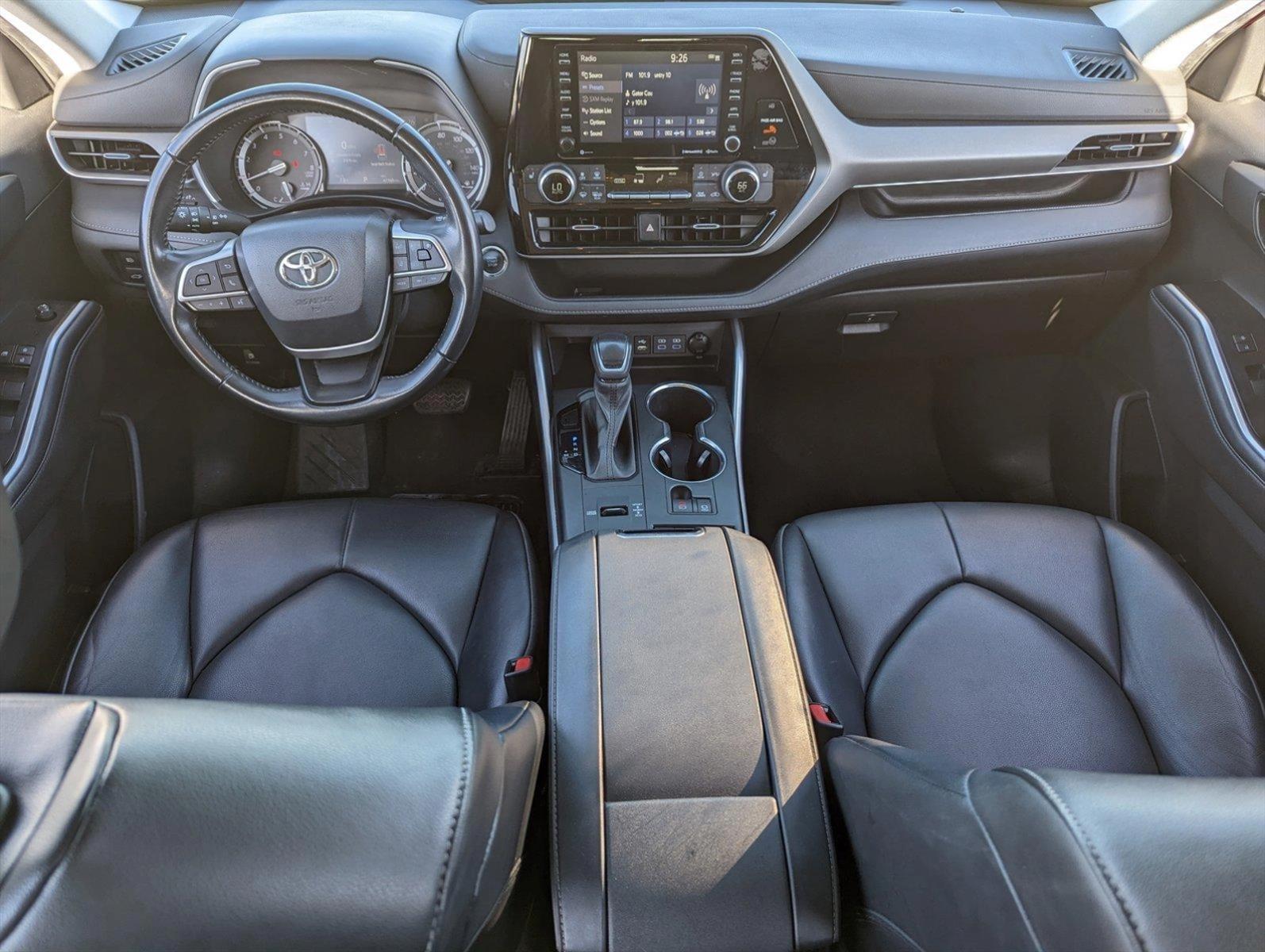 2022 Toyota Highlander Vehicle Photo in Ft. Myers, FL 33907