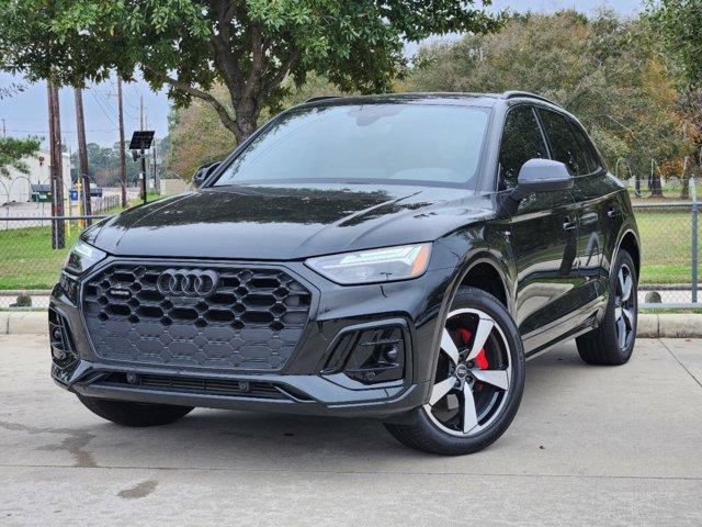 2024 Audi Q5 Vehicle Photo in HOUSTON, TX 77090