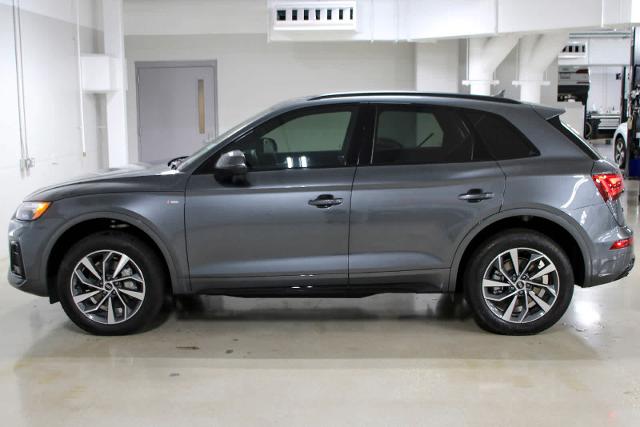 2024 Audi Q5 Vehicle Photo in SUGAR LAND, TX 77478