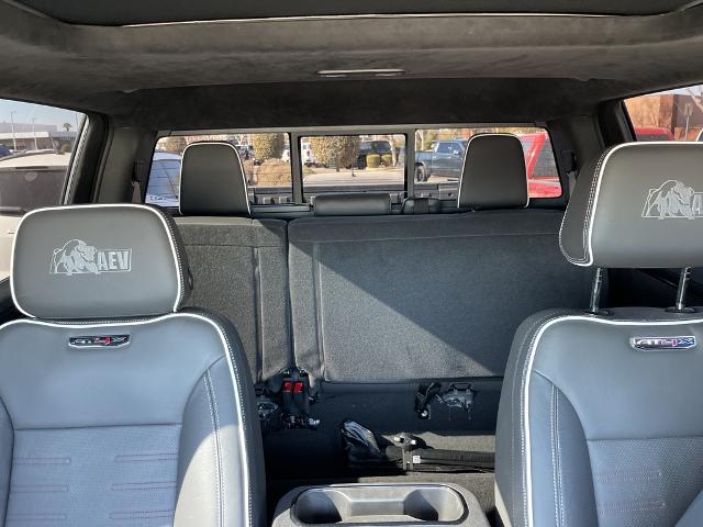 2024 GMC Sierra 1500 Vehicle Photo in GOODYEAR, AZ 85338-1310