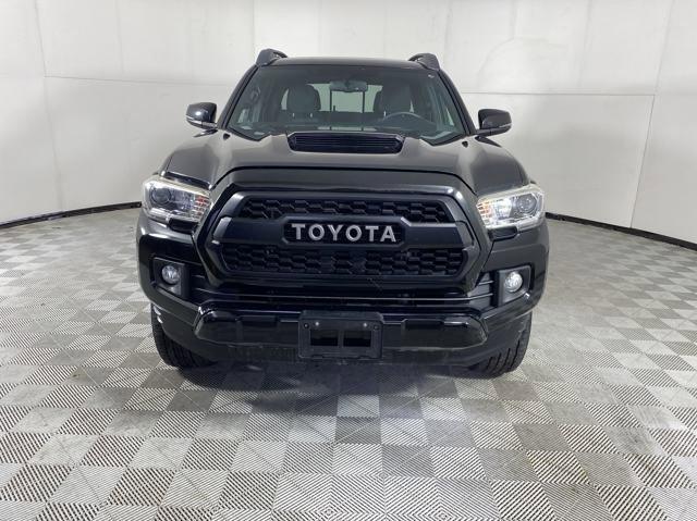 2017 Toyota Tacoma Vehicle Photo in MEDINA, OH 44256-9001