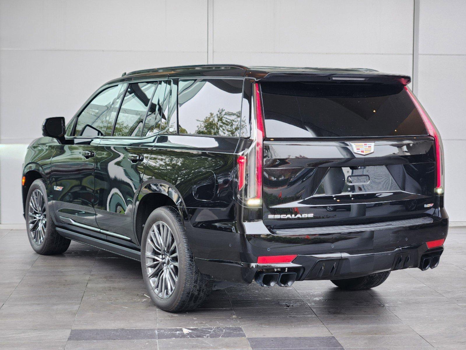 2024 Cadillac Escalade Vehicle Photo in HOUSTON, TX 77079-1502