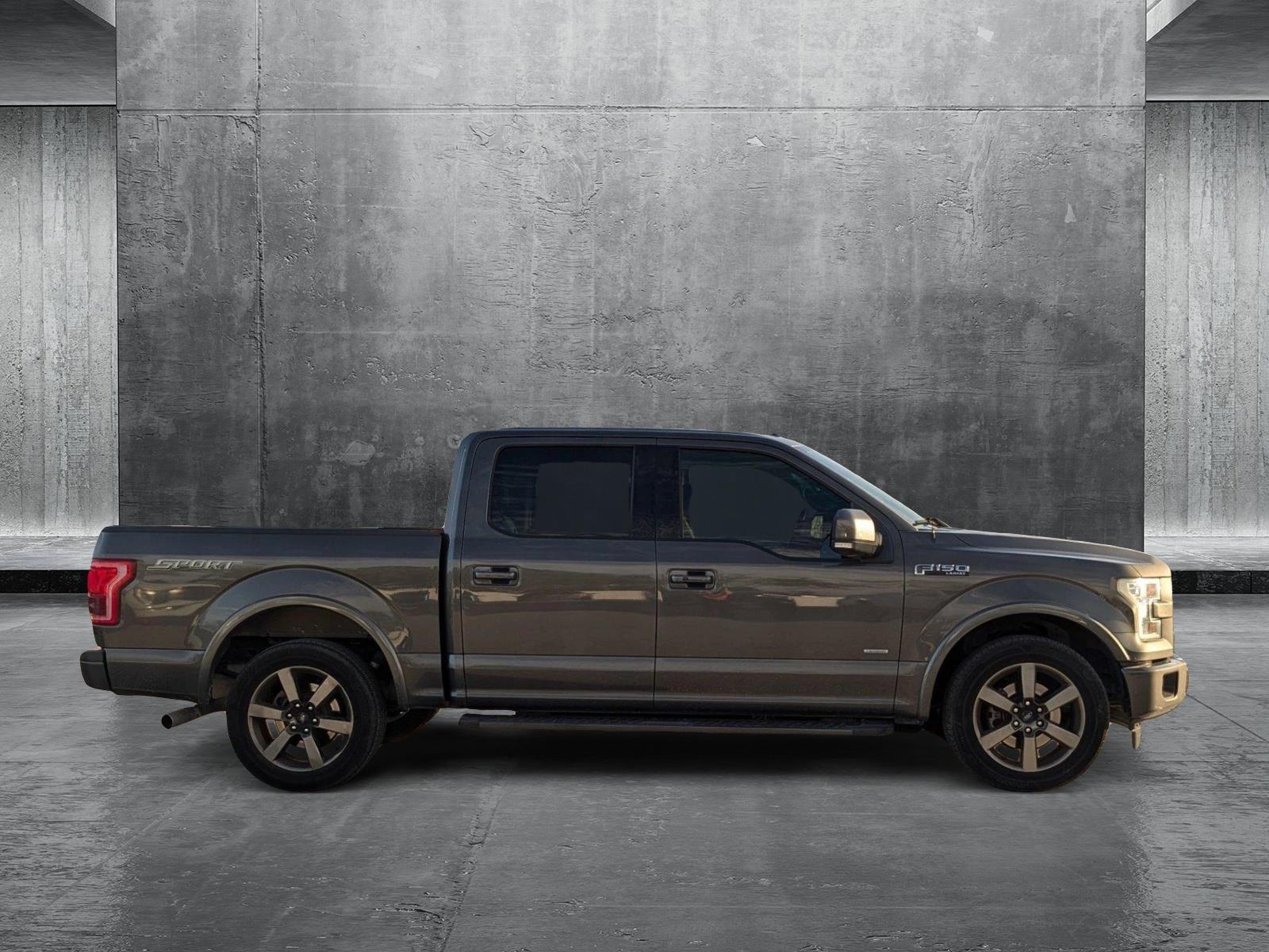 2017 Ford F-150 Vehicle Photo in St. Petersburg, FL 33713