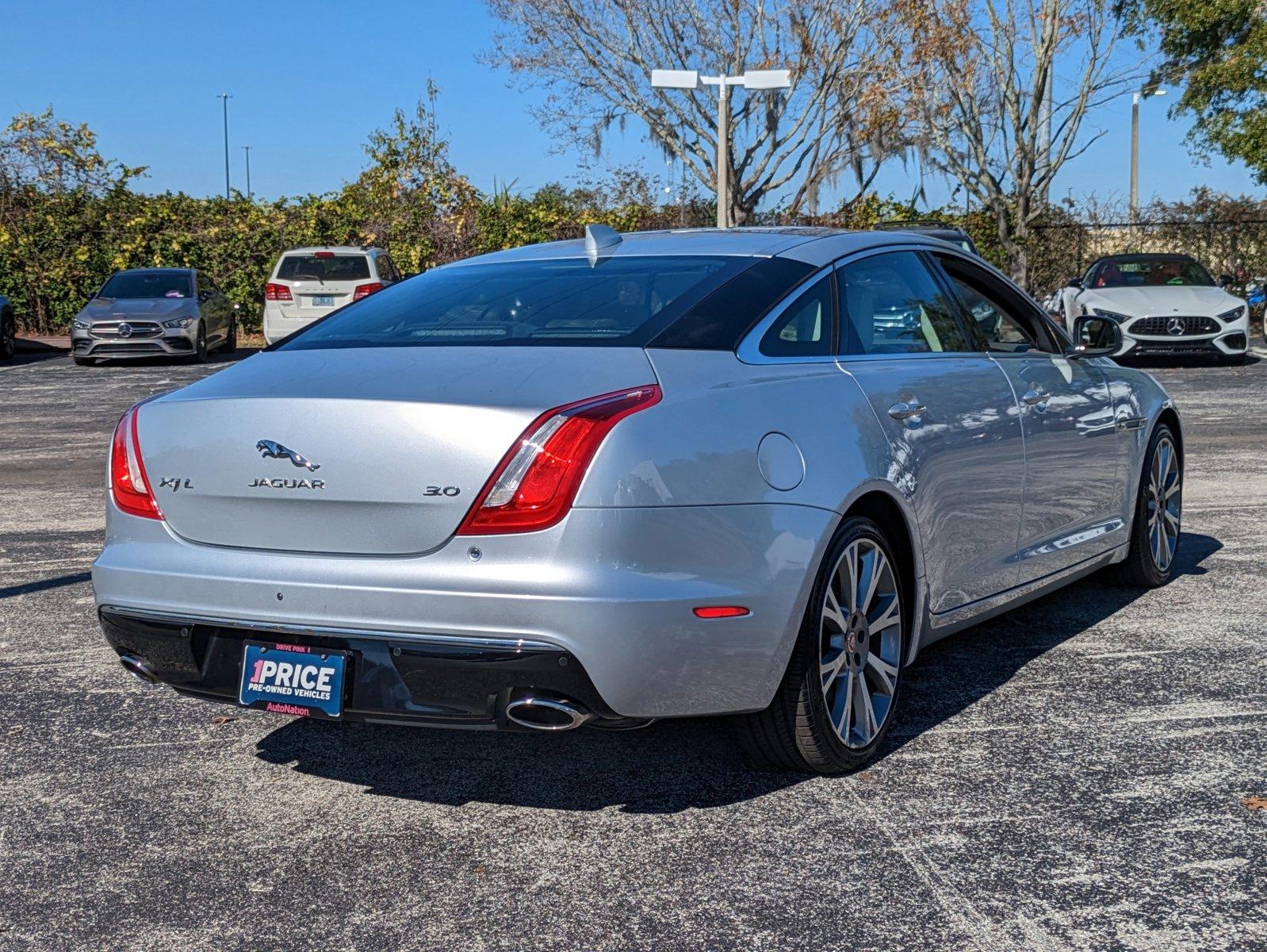 2016 Jaguar XJ Vehicle Photo in Maitland, FL 32751