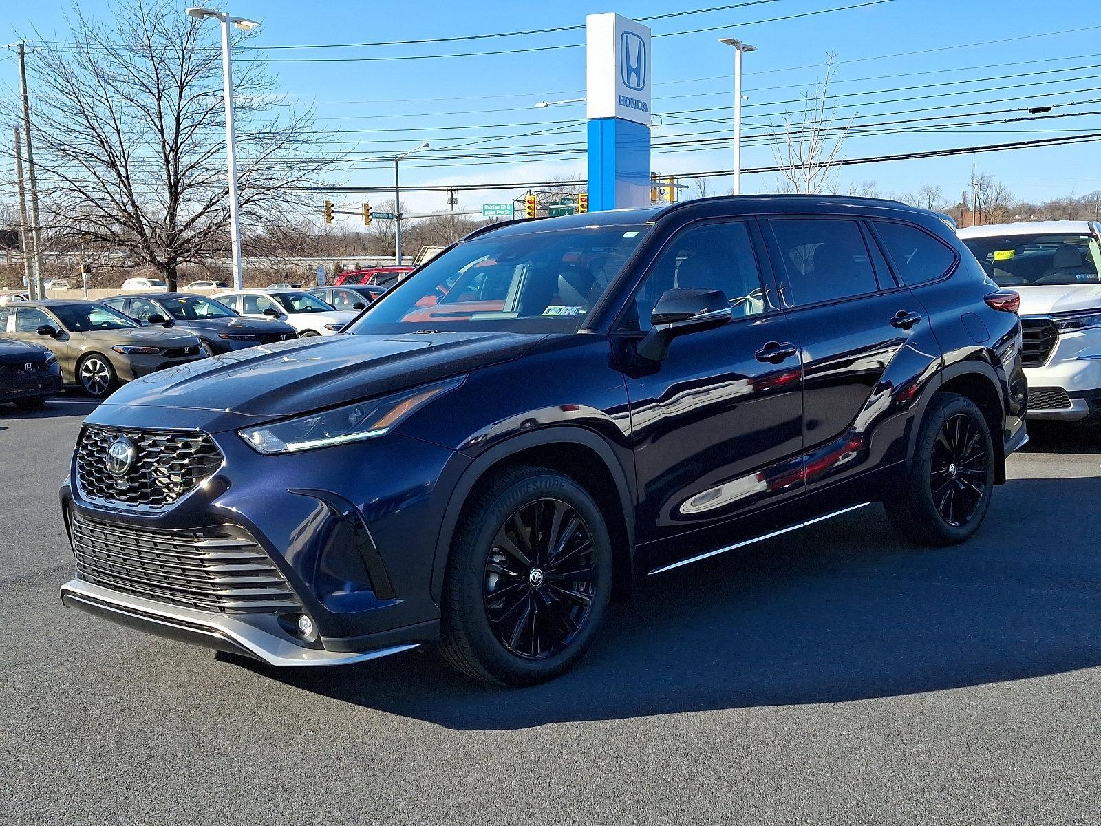 2023 Toyota Highlander Vehicle Photo in Harrisburg, PA 17111