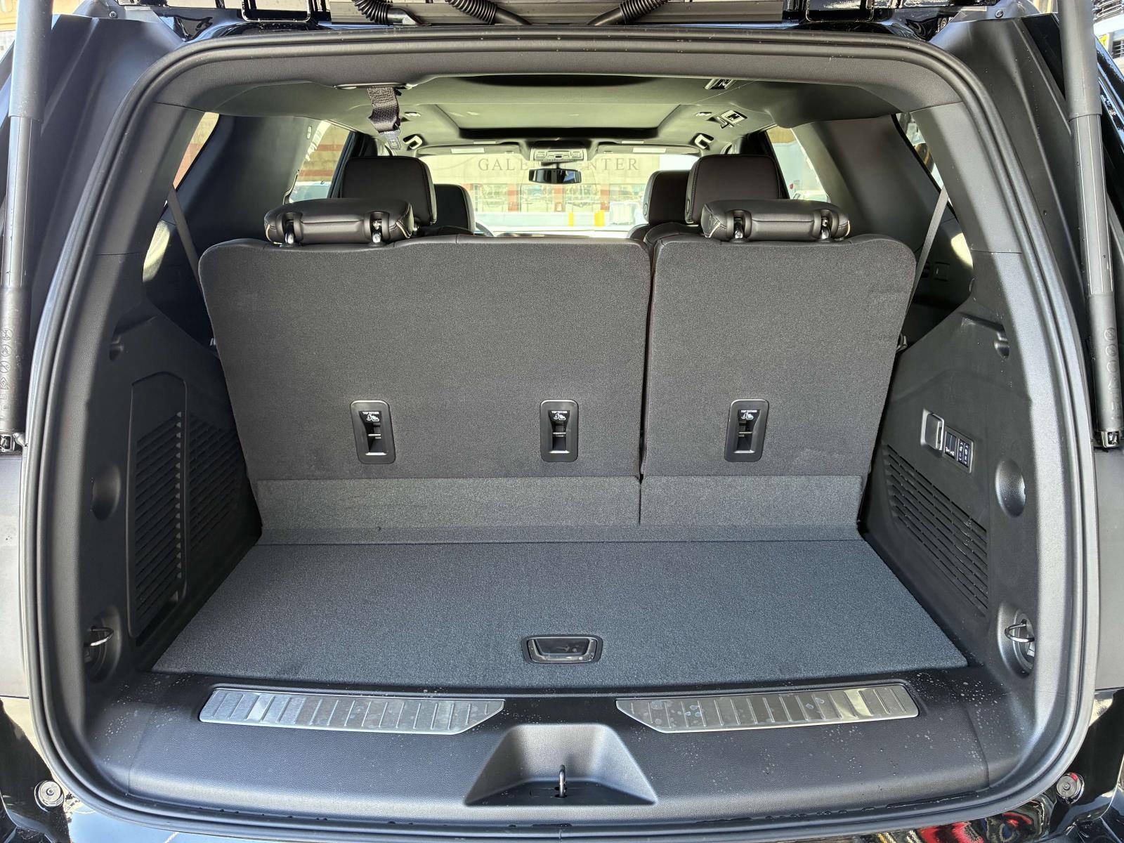 2025 Chevrolet Tahoe Vehicle Photo in LOS ANGELES, CA 90007-3794