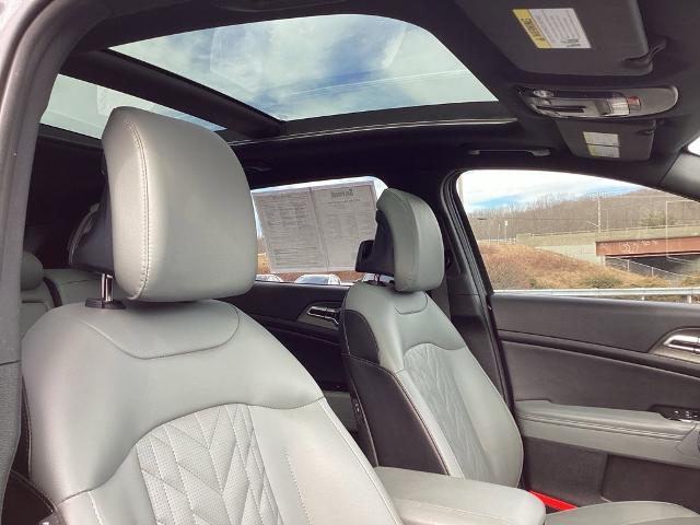 2023 Kia Sportage Vehicle Photo in GARDNER, MA 01440-3110
