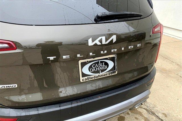 2022 Kia Telluride Vehicle Photo in TOPEKA, KS 66609-0000