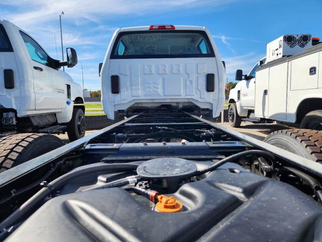 2024 Chevrolet Silverado Chassis Cab Vehicle Photo in LEWISVILLE, TX 75067