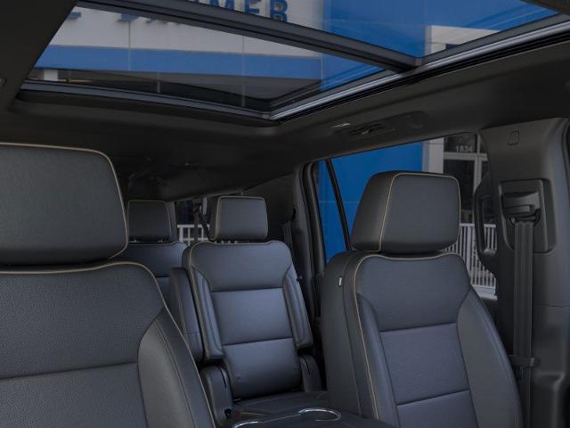 2025 Chevrolet Suburban Vehicle Photo in INDEPENDENCE, MO 64055-1314