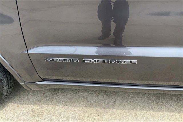 2019 Jeep Grand Cherokee Vehicle Photo in TOPEKA, KS 66609-0000