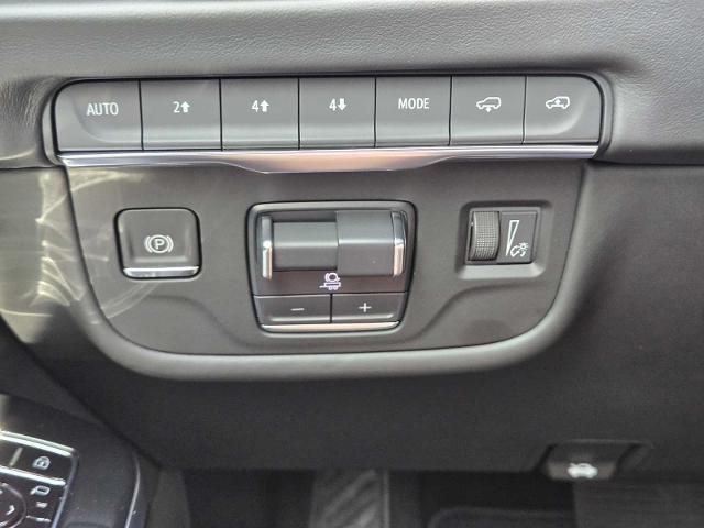 2025 Cadillac Escalade ESV Vehicle Photo in DENTON, TX 76210-9321