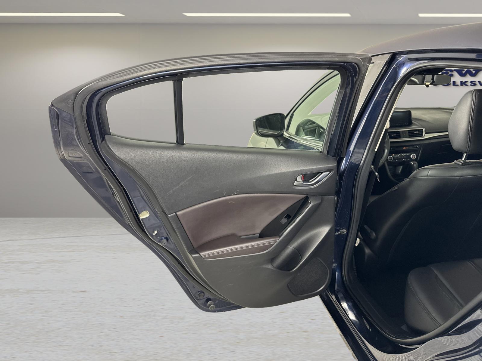 2018 Mazda Mazda3 5-Door Vehicle Photo in Georgetown, TX 78626