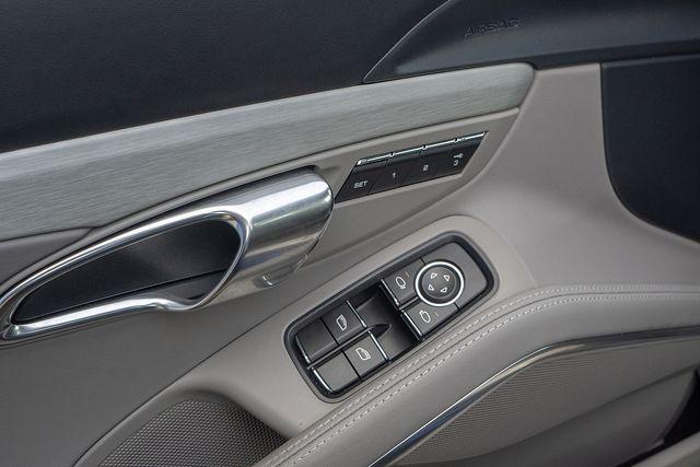 2013 Porsche 911 Vehicle Photo in DANBURY, CT 06810-5034