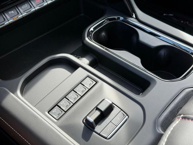2025 GMC Sierra 2500 HD Vehicle Photo in COLUMBIA, MO 65203-3903